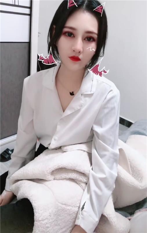 雨花台气质美女，服务温柔，嫩穴超紧！